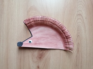 „Jeżyk” – praca plastyczna z wykorzystaniem talerzyka papierowego