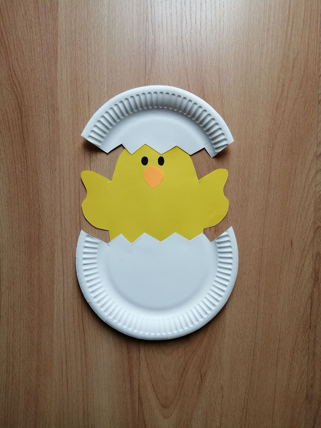 Kurczak- praca plastyczna z wykorzystaniem talerzyka papierowego
