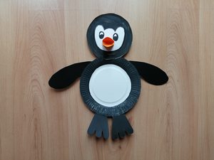 Pingwin - praca plastyczna z wykorzystaniem talerzyka papierowego